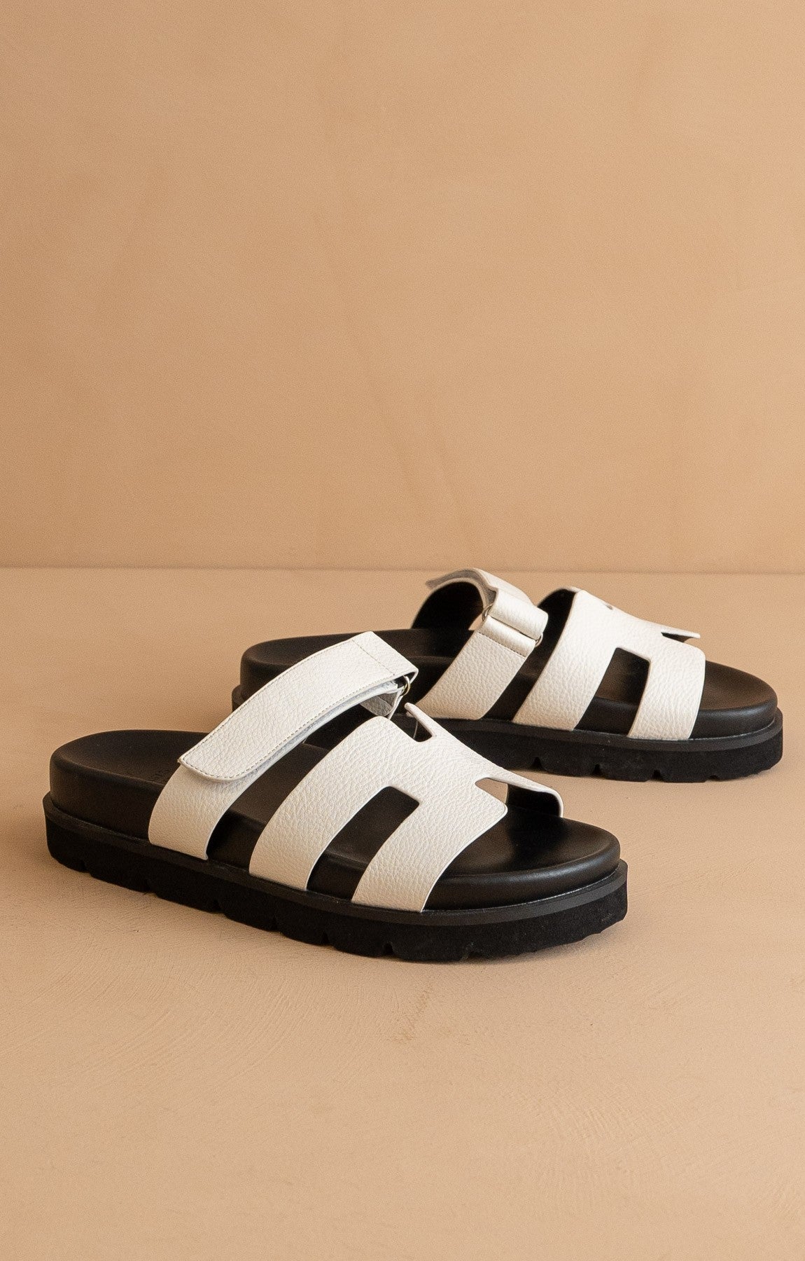 Blanco Bold Sandals