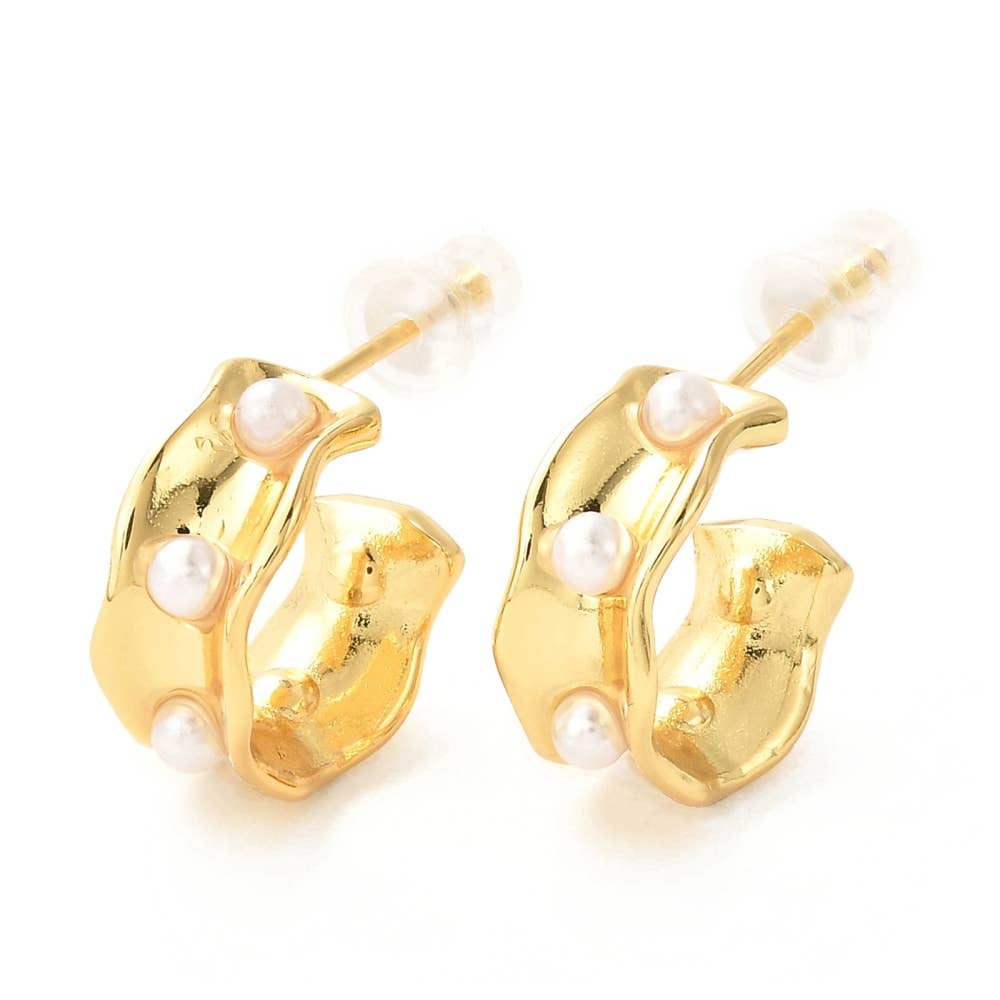 Elegant Shell Pearl Mini Studs